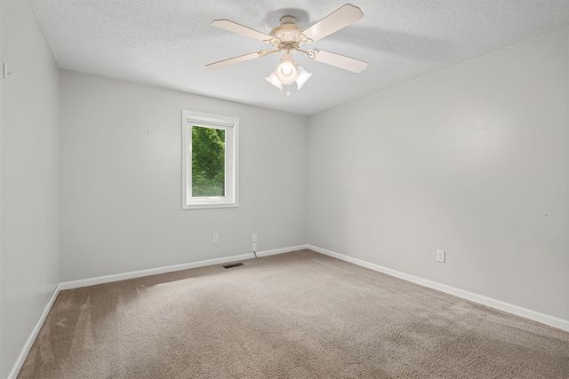 18145 148th Avenue, Spring Lake, MI 49456
