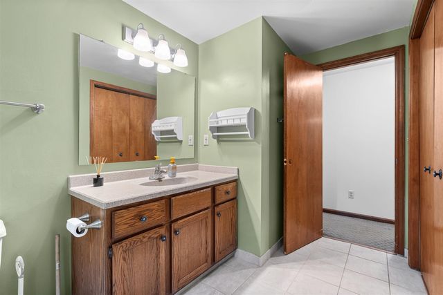 18145 148th Avenue, Spring Lake, MI 49456