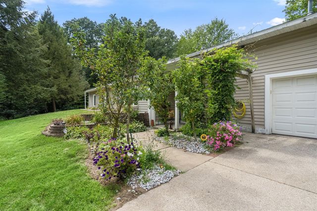 18145 148th Avenue, Spring Lake, MI 49456