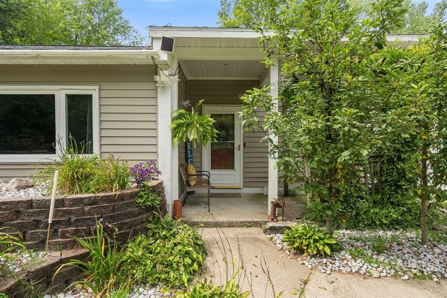 18145 148th Avenue, Spring Lake, MI 49456