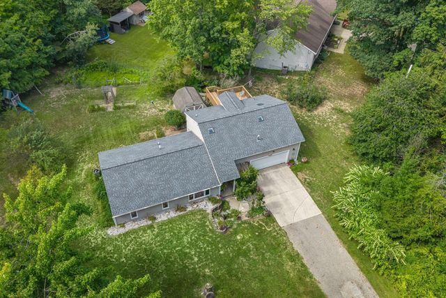 18145 148th Avenue, Spring Lake, MI 49456