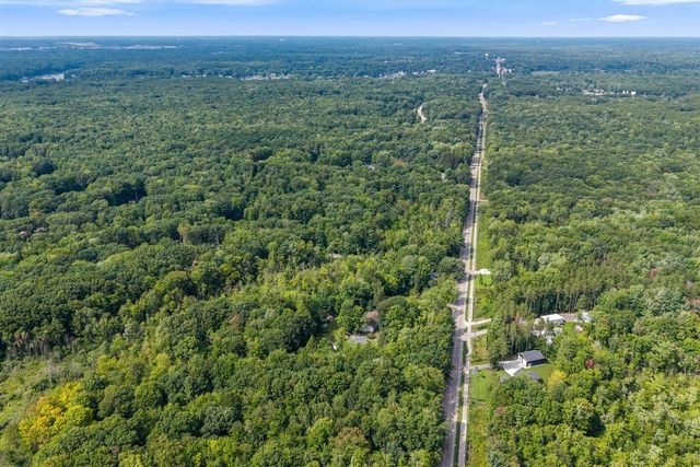 18145 148th Avenue, Spring Lake, MI 49456