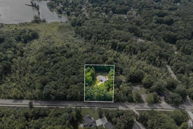 18145 148th Avenue, Spring Lake, MI 49456