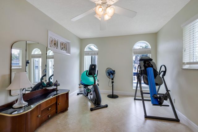 1920 SW 58th Avenue, Plantation, FL 33317