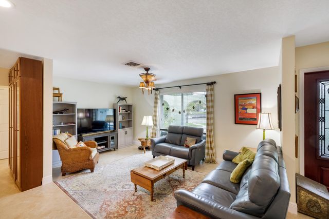 1920 SW 58th Avenue, Plantation, FL 33317