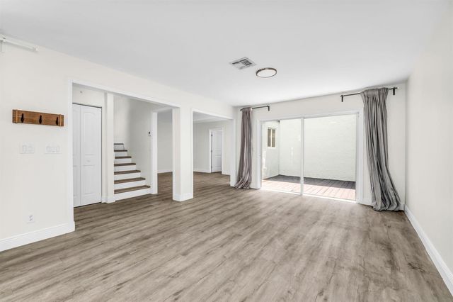 22300 Pineapple Walk Drive, Boca Raton, FL 33433