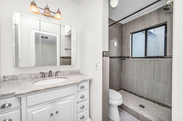 22300 Pineapple Walk Drive, Boca Raton, FL 33433