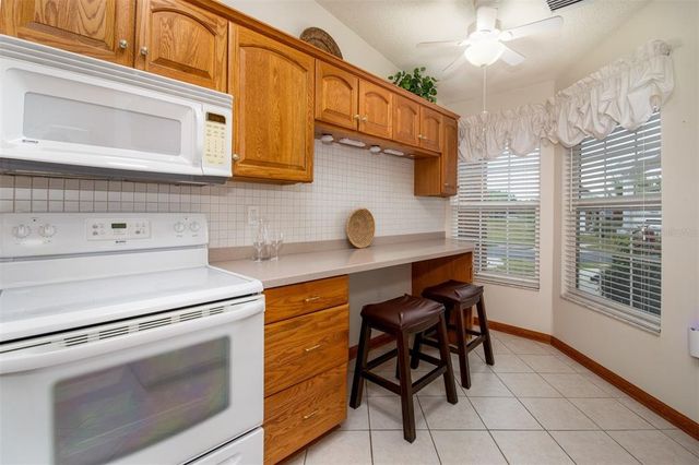 3010 BEECHER DRIVE E A, Palm Harbor, FL 34683
