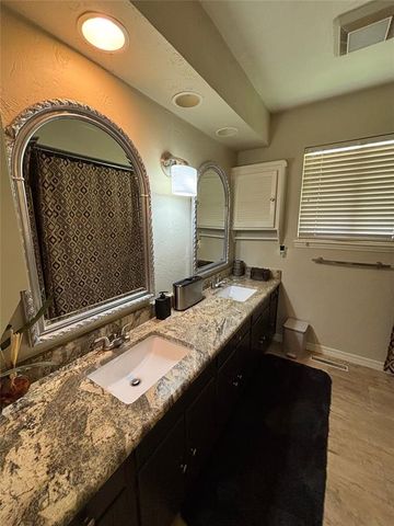 3204 Robin Ridge Road, Oklahoma City, OK 73120