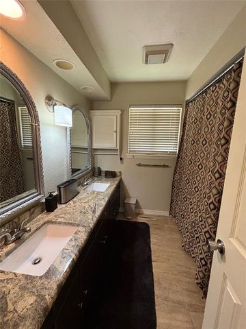 3204 Robin Ridge Road, Oklahoma City, OK 73120