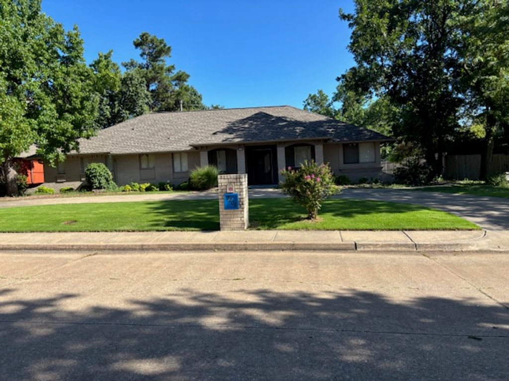 3204 Robin Ridge Road, Oklahoma City, OK 73120