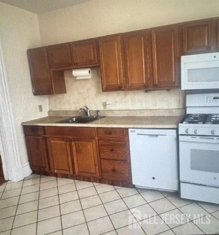20 Stephen Street, South River, NJ 08882