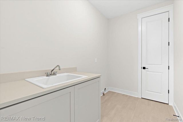 7836 Trailside Court, West Bloomfield Charter Township, MI 48323