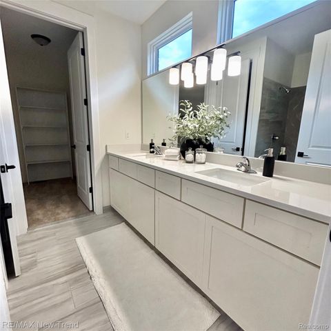 7836 Trailside Court, West Bloomfield Charter Township, MI 48323