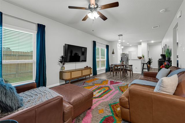 515 Emerald Thicket Lane, Houston, TX 77336
