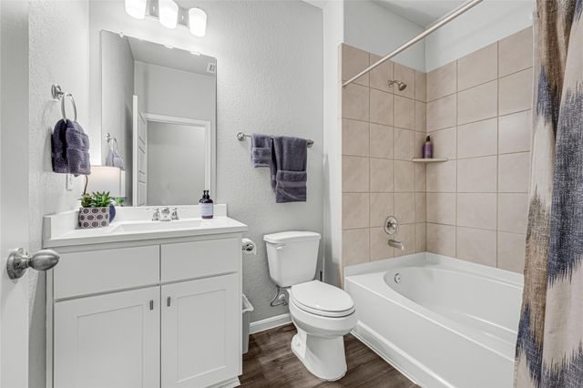 515 Emerald Thicket Lane, Houston, TX 77336