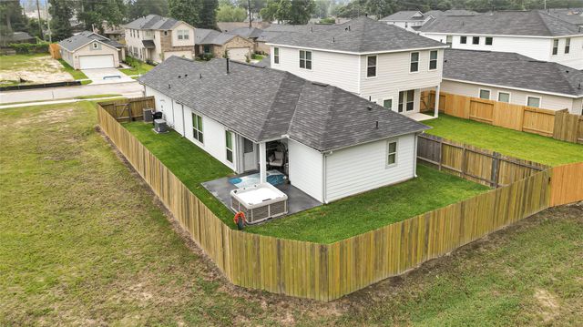 515 Emerald Thicket Lane, Houston, TX 77336