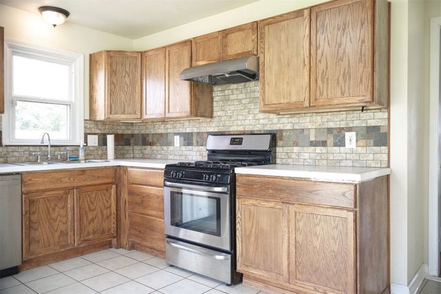 204 E Coe Drive, Midwest City, OK 73110