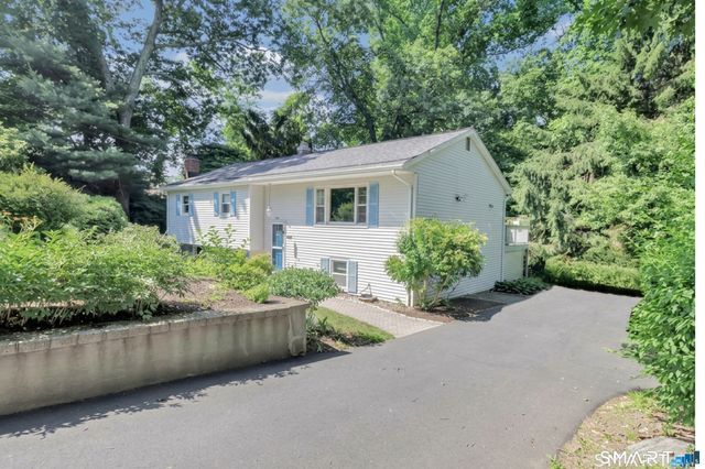 36 Manton Street, Shelton, CT 06484