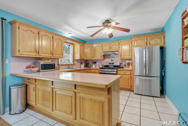 36 Manton Street, Shelton, CT 06484