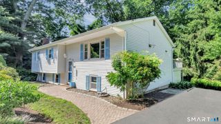 36 Manton Street, Shelton, CT 06484