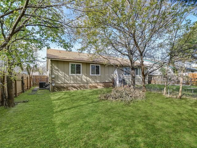 10701 Lanshire DR B, Austin, TX 78758