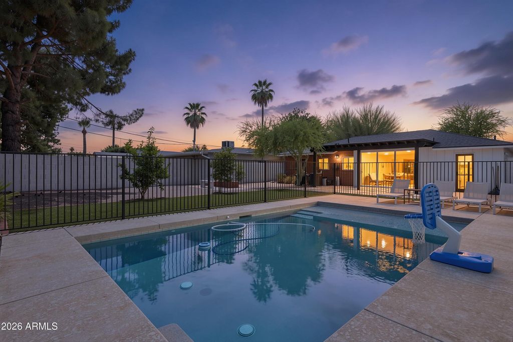 3507 N 26th Place, Phoenix, AZ 85016