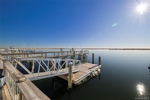 4011 Greentree Drive, Oceanside, NY 11572