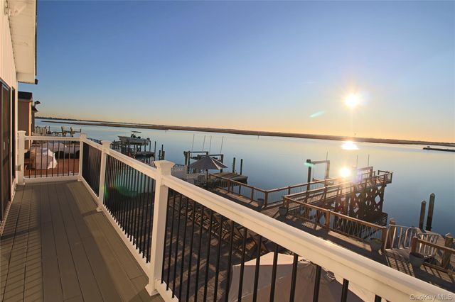 4011 Greentree Drive, Oceanside, NY 11572
