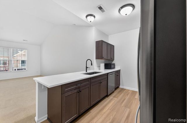 1151 Alameda Boulevard 39, Troy, MI 48085