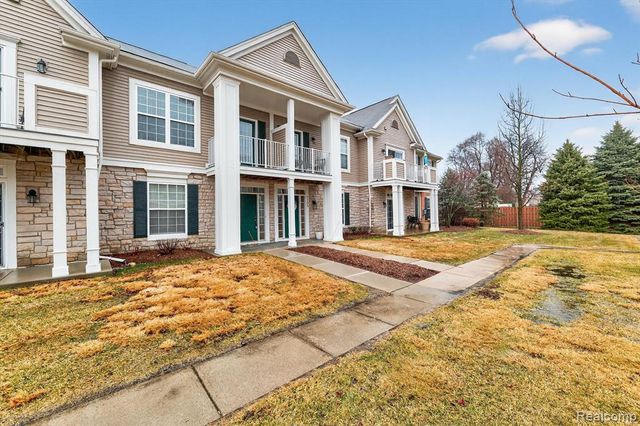 1151 Alameda Boulevard 39, Troy, MI 48085
