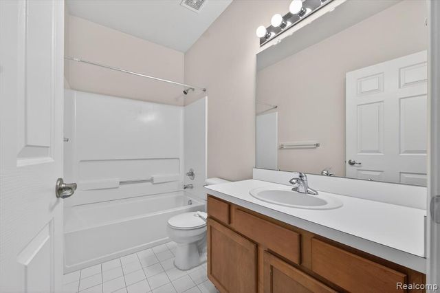 1151 Alameda Boulevard 39, Troy, MI 48085