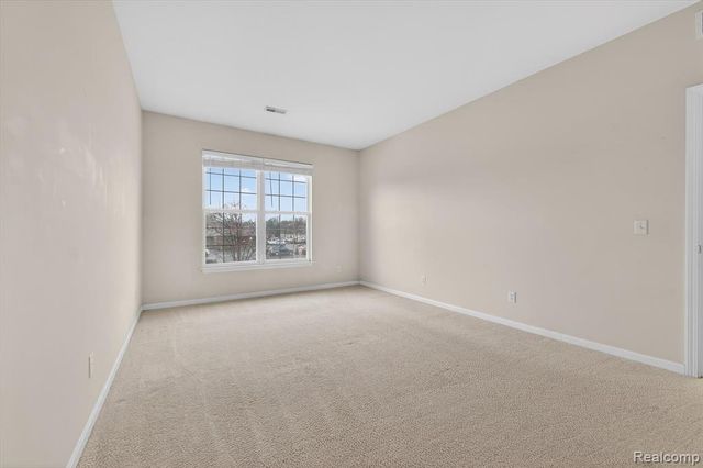 1151 Alameda Boulevard 39, Troy, MI 48085