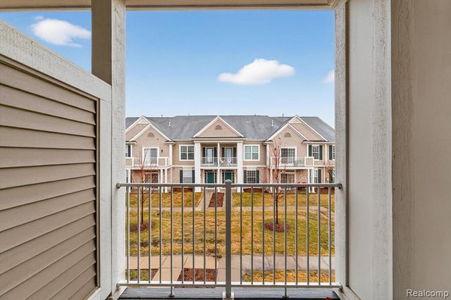 1151 Alameda Boulevard 39, Troy, MI 48085