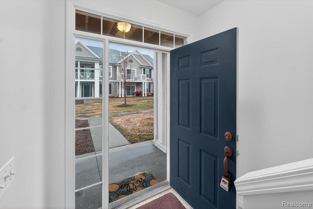 1151 Alameda Boulevard 39, Troy, MI 48085