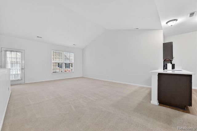 1151 Alameda Boulevard 39, Troy, MI 48085