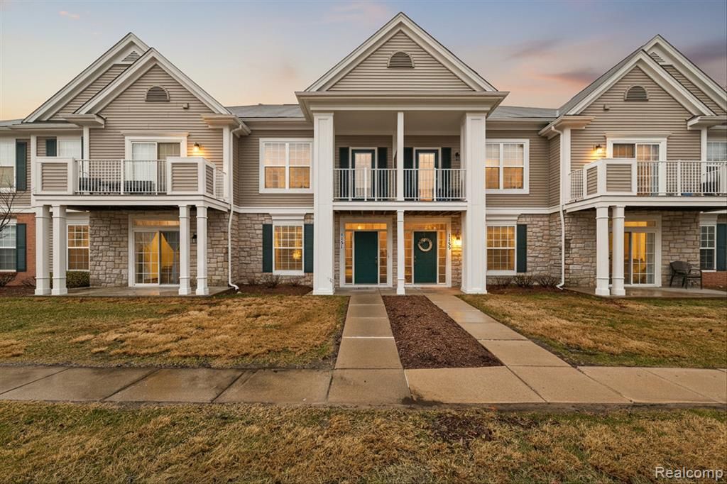 1151 Alameda Boulevard 39, Troy, MI 48085