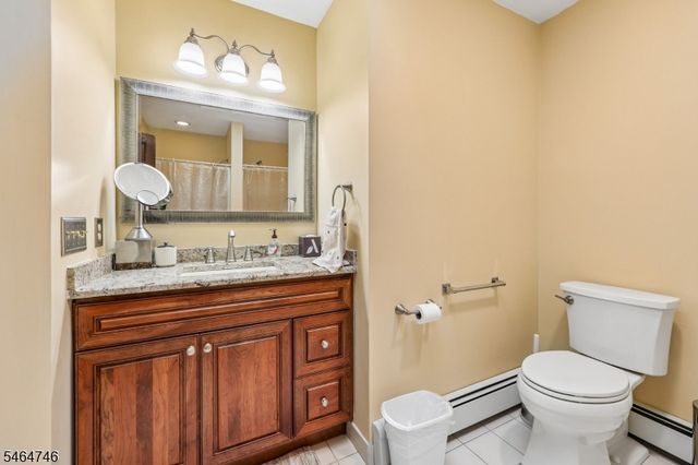 12 Hemlock Ln, Roxbury Twp., NJ 07836