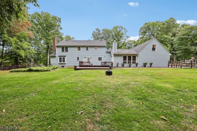 12 Hemlock Ln, Roxbury Twp., NJ 07836