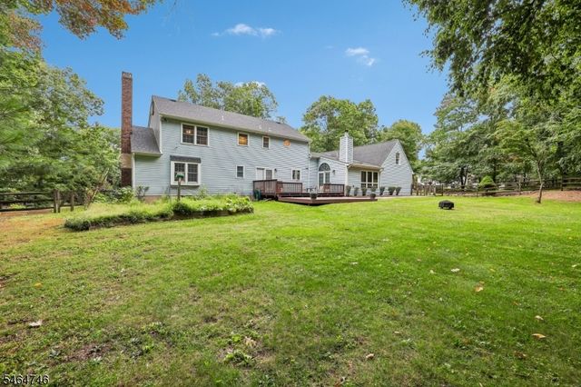 12 Hemlock Ln, Roxbury Twp., NJ 07836