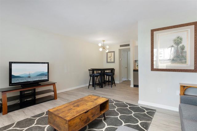 7151 SUNSET WAY 3, St Pete Beach, FL 33706