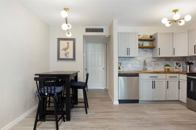7151 SUNSET WAY 3, St Pete Beach, FL 33706
