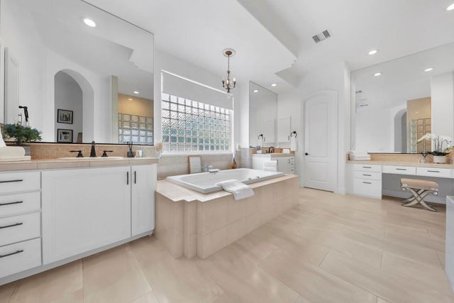 51053 Marbella Court, La Quinta, CA 92253