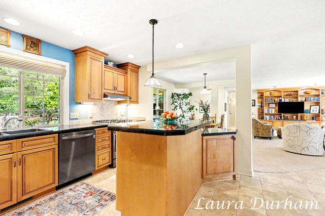 3636 Vienna Stras Street, Laketown Twp, MI 49423