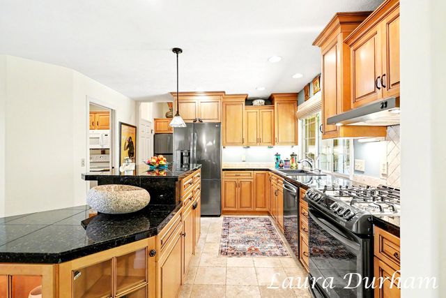 3636 Vienna Stras Street, Laketown Twp, MI 49423