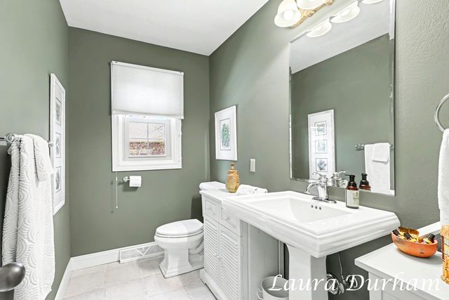 3636 Vienna Stras Street, Laketown Twp, MI 49423