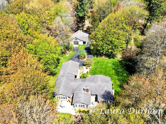 3636 Vienna Stras Street, Laketown Twp, MI 49423