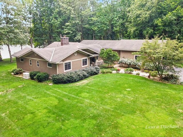 3636 Vienna Stras Street, Laketown Twp, MI 49423