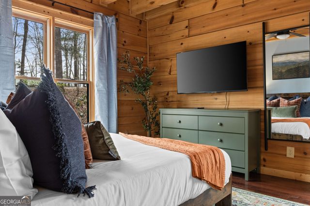 1134 Maggie Chapman Road, Blue Ridge, GA 30513