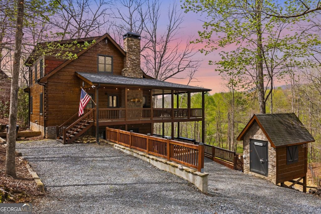 1134 Maggie Chapman Road, Blue Ridge, GA 30513